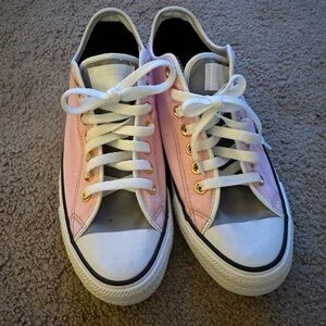 Chuck Taylor’s All Stars Converse Unisex low-tops 8.5/10.5 Pink and Gray